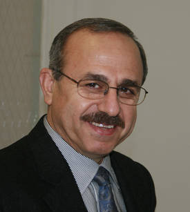 Dr. Daniel Shayesteh, um ex-terrorista e co-fundador do Hezbollah no Irão, mas agora um evangelista Cristão
